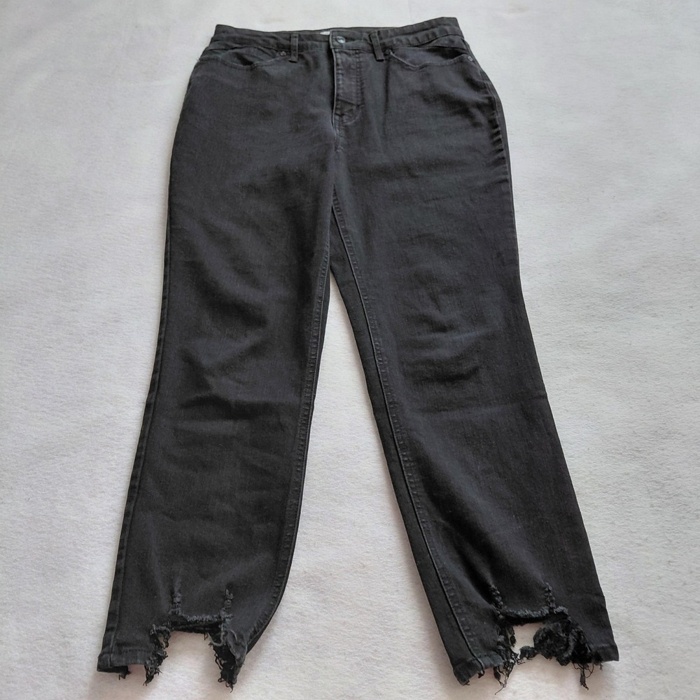 Sofia Vergara Adora Curvy Girlfriend Black High Rise Raw Hem Jeans 8 DSV8929
